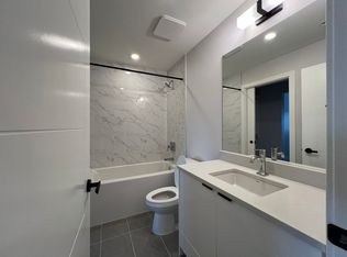 20061 Fraser Hwy #605, Langley, BC V3A 4G2