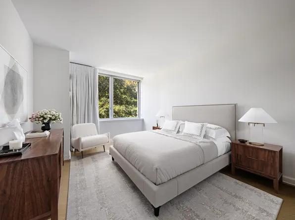 20 River Terrace image 7 of 26