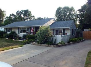6172 Meadowbrook Dr, Mentor, OH 44060