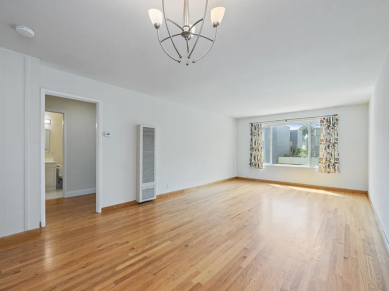 1958 Golden Gate Ave #1 — Photo 5