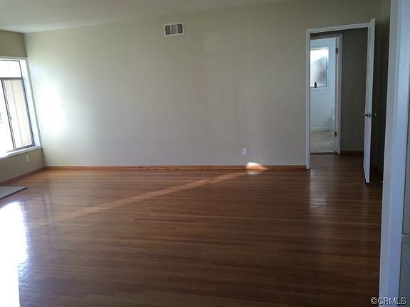 3rd image of 427 N Toland Ave