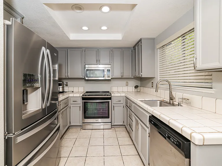 8-photo-Kitchen