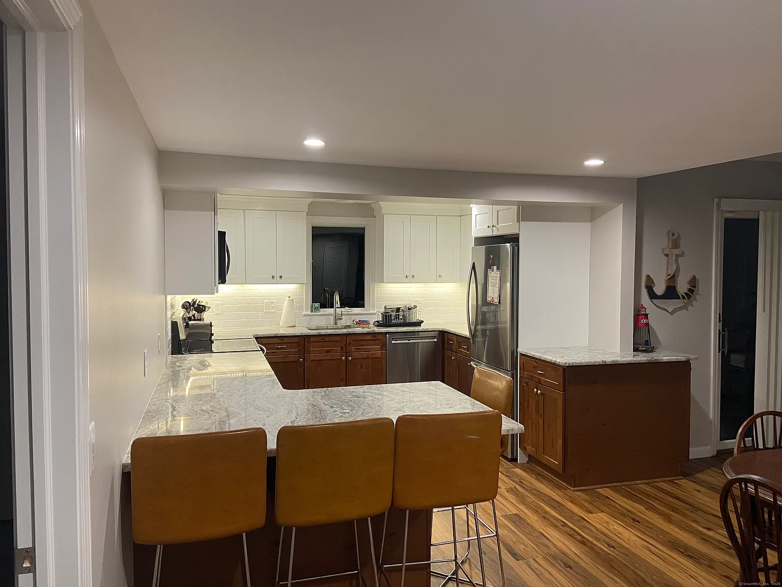 4 bed, 2.0 bath, 1868 sqft, $2,750 — Photo 4