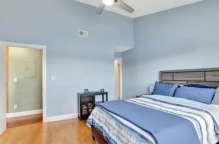 3425 NW 44th St #207 — Photo 8