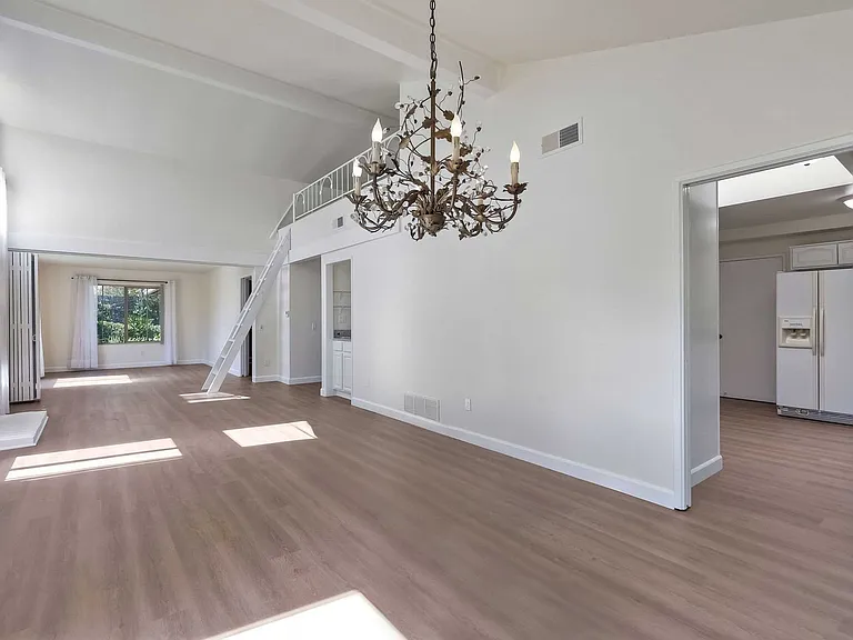 147 Sinaloa Ct — Photo 8