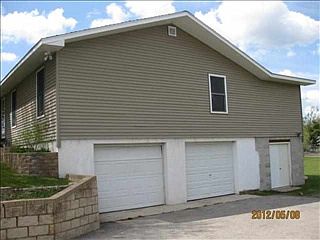 2nd image of 1627 Fairfield Dr