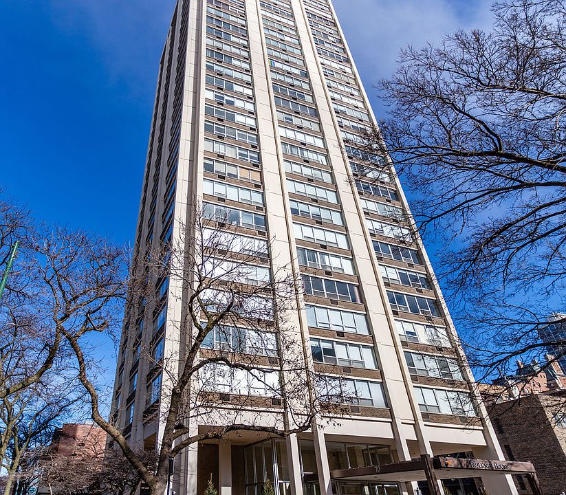 1st image of 70 W Burton Pl APT 2405