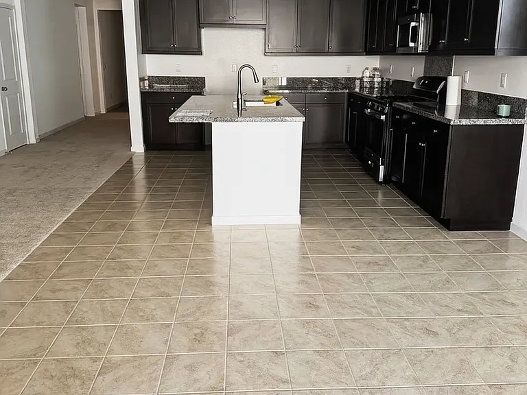 62698 N Crescent St — Photo 13