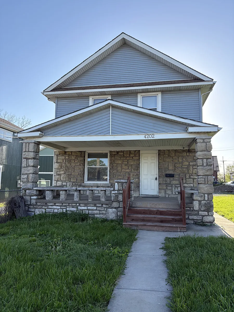 Building Photo - 4202 Pearl St
