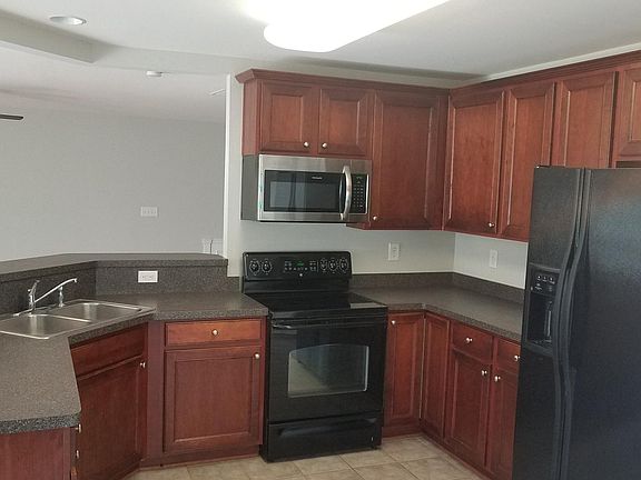 3rd image of 337 Balaban Cir