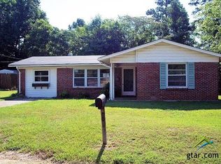 203 Hughes Ave, Daingerfield, TX 75638