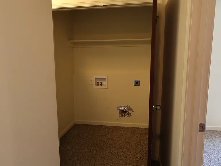 1427 Sycamore St #1 — Photo 46