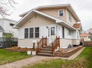 2418 Wood St, La Crosse, WI 54603