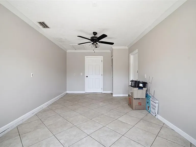 7403 Providence Rd — Photo 48
