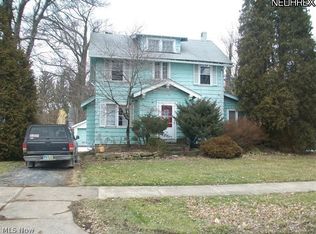 1542 Cascade Dr, Youngstown, OH 44511
