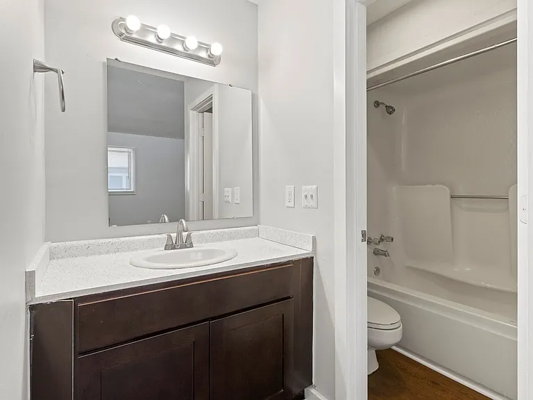 Hampton Harbor Townhomes — Photo 21