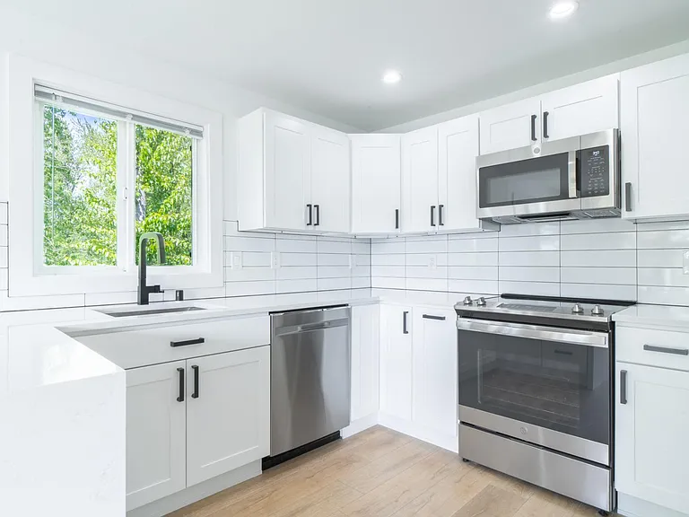 4100 Lake Washington Blvd N #D104 — Photo 2