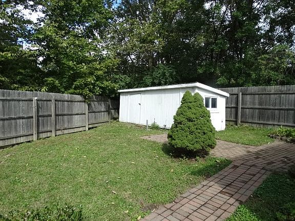 4th image of 432 Dell Ave