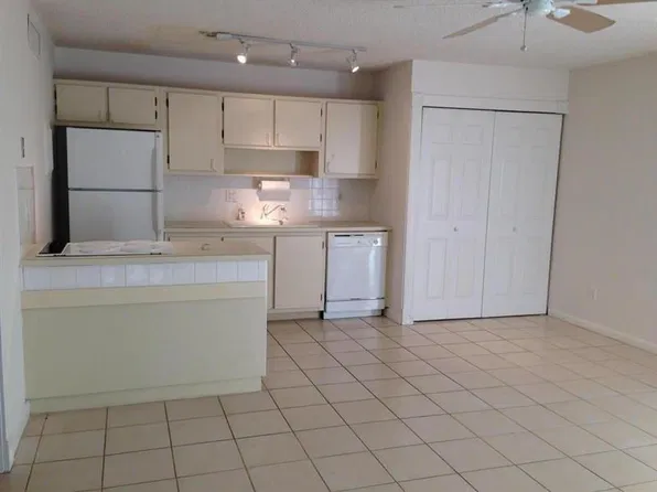643 Executive Center Dr #Q108, West Palm Beach, FL 33401