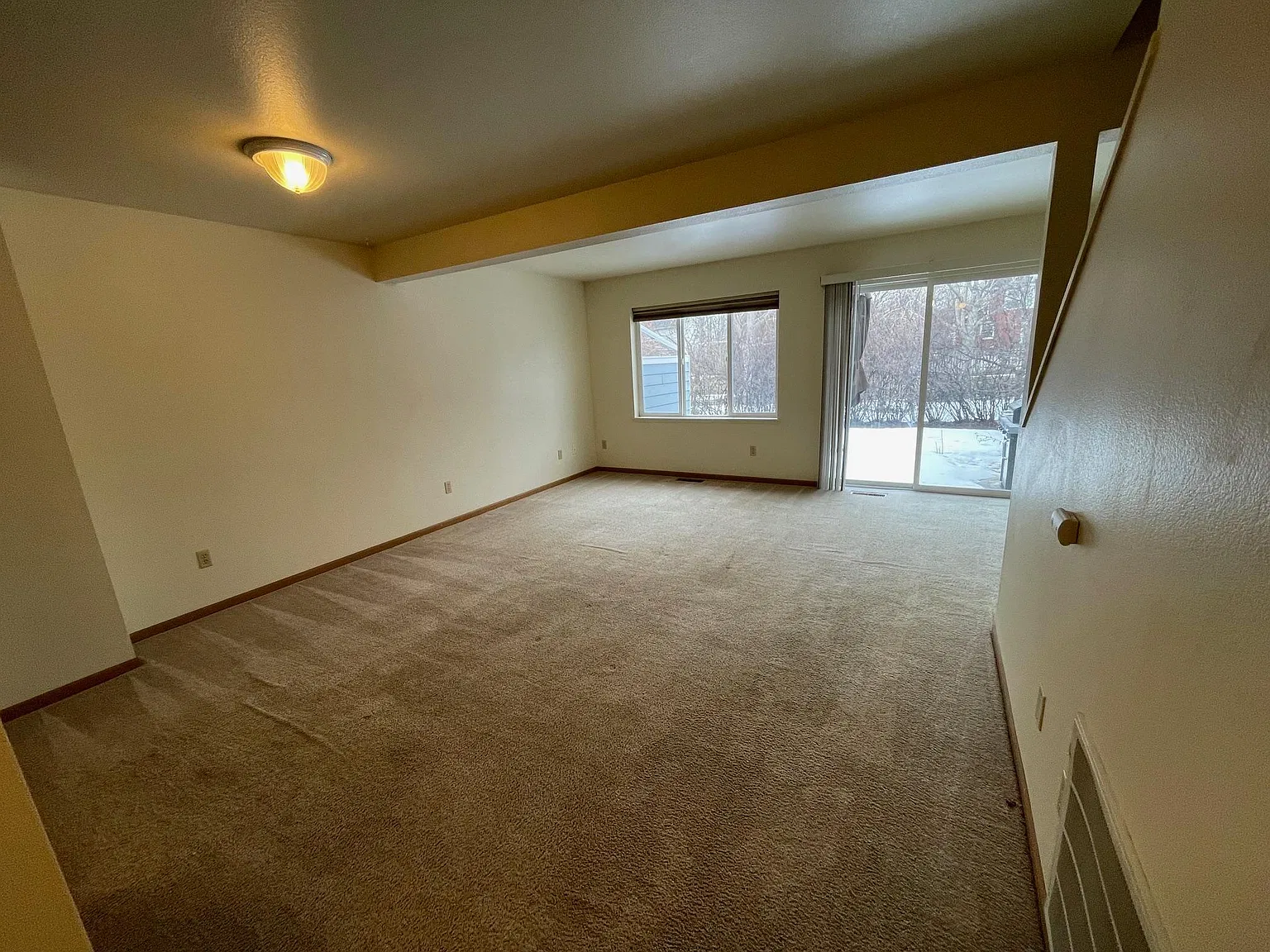 3 bed, 1.5 bath, 1109 sqft, $2,100 — Photo 4