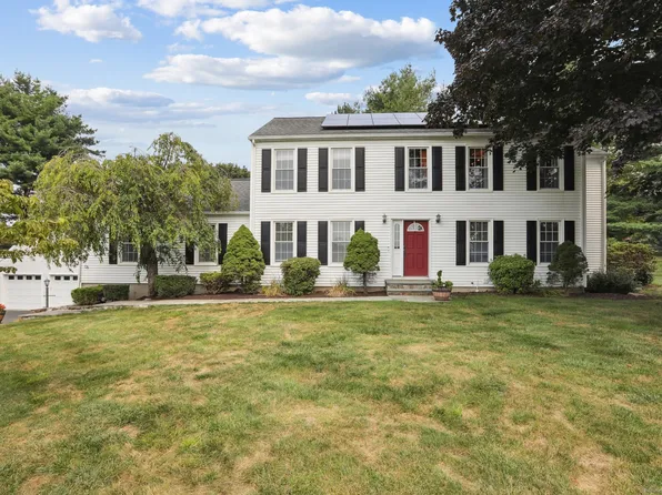 17 Hundred Acres Road, Newtown, CT 06470
