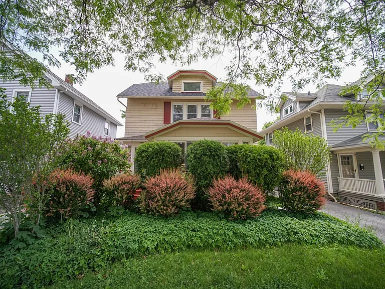 101 Crittenden Blvd — Photo 22