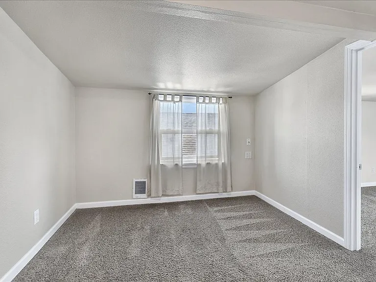 1511 McDougall Ave — Photo 22