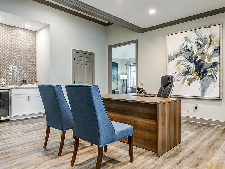 Estates at Bellwood Apartment Homes — Photo 10