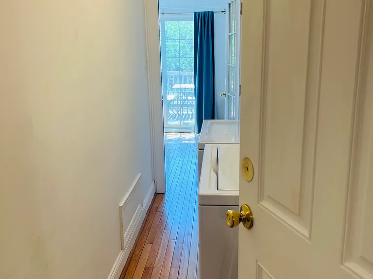 616 Q St NW #A — Photo 11