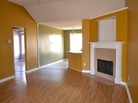 5th image of 6442 Palace View Ln