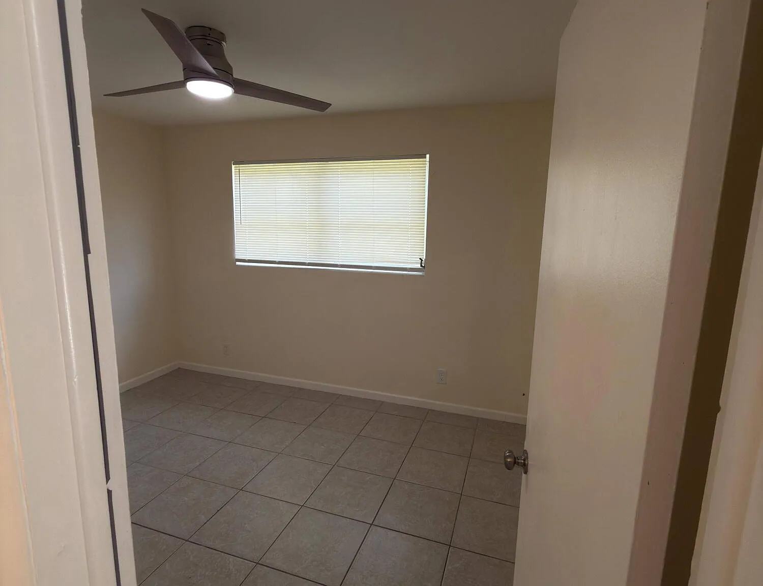 307 Northlake Dr — Photo 4