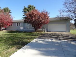 814 Colonial Dr, Heath, OH