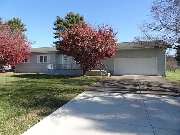 814 Colonial Dr, Heath, OH 43056