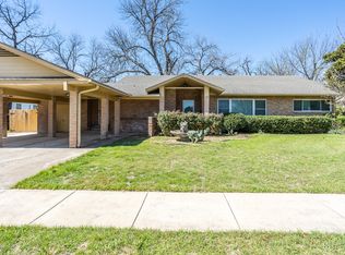 411 S Centre Ave, Lancaster, TX