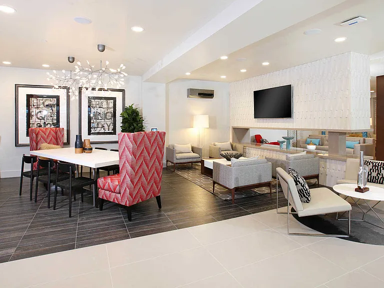 Clubhouse with Wi-Fi