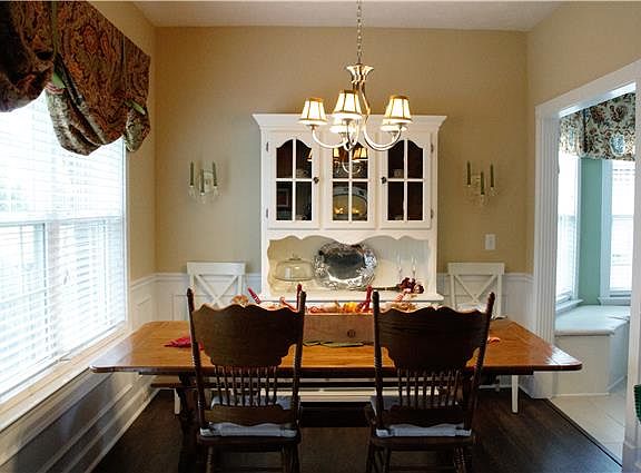 5th image of 2723 Annapolis Ct