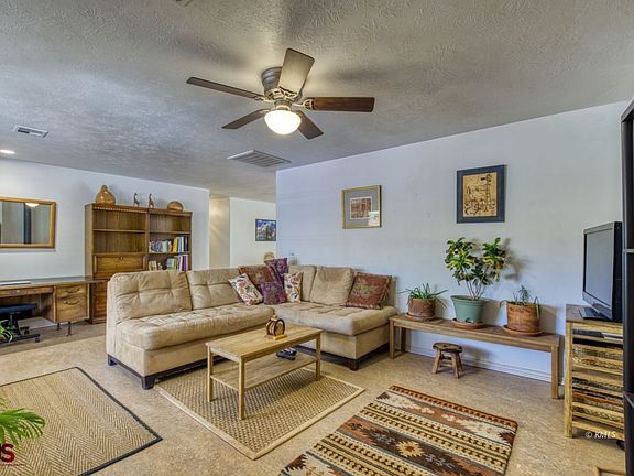 5th image of 1035 W Grand Canyon Dr