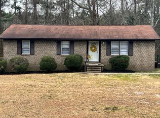 113 Coates Ln, Hodges, SC 29653