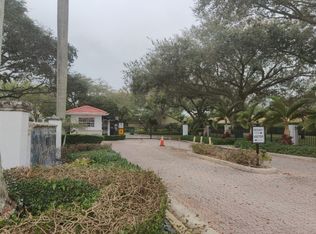 8255 NW 161st Ter, Miami Lakes, FL 33016