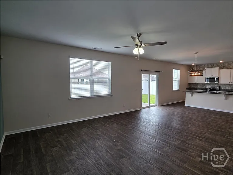 114 Troupe Dr — Photo 14