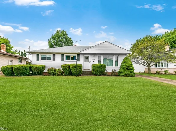 1254 Bonnie Ln, Mayfield Heights, OH 44124