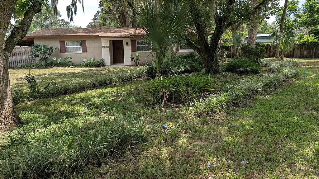 3 bed, 2.0 bath, 1788 sqft, $1,650 — Photo 2