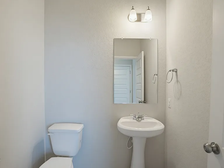 10803 Airmen Dr — Photo 12