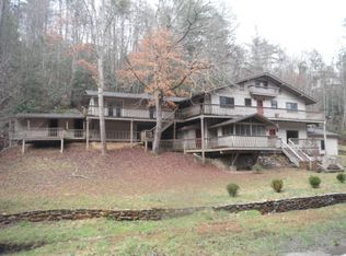 579 Tobacco Branch Rd, Almond, NC 28702