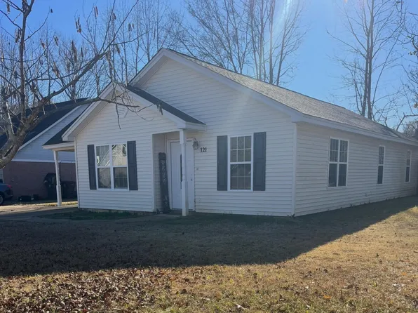 121 Willow Creek Rd, Saltillo, MS 38866