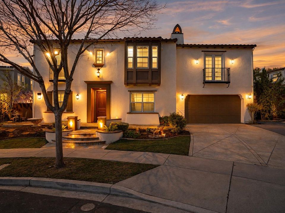 1st image of 233 Snowdrop Ct