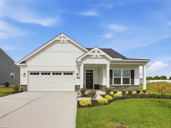 1219 Blue Spruce Ln, Wilmington, OH 45177