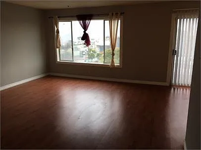1406 Debow Street — Photo 1