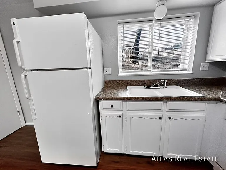 2116 Friendship Pl #4 — Photo 4
