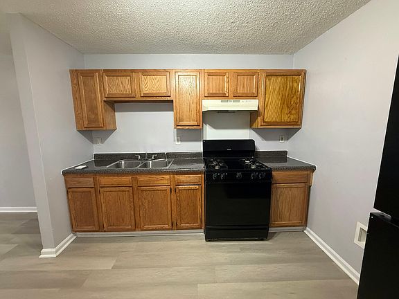 3rd image of 1156 Fields Rd
